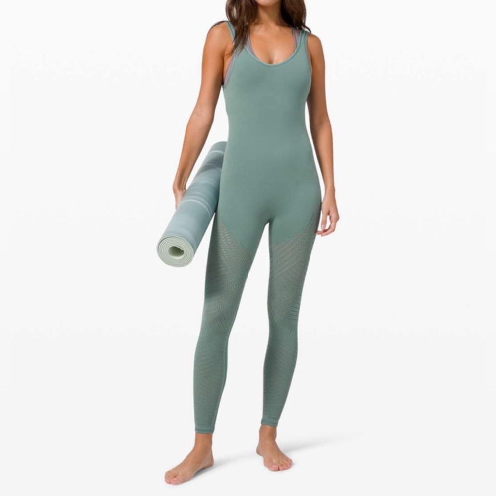 Reveal me teal Lululemon